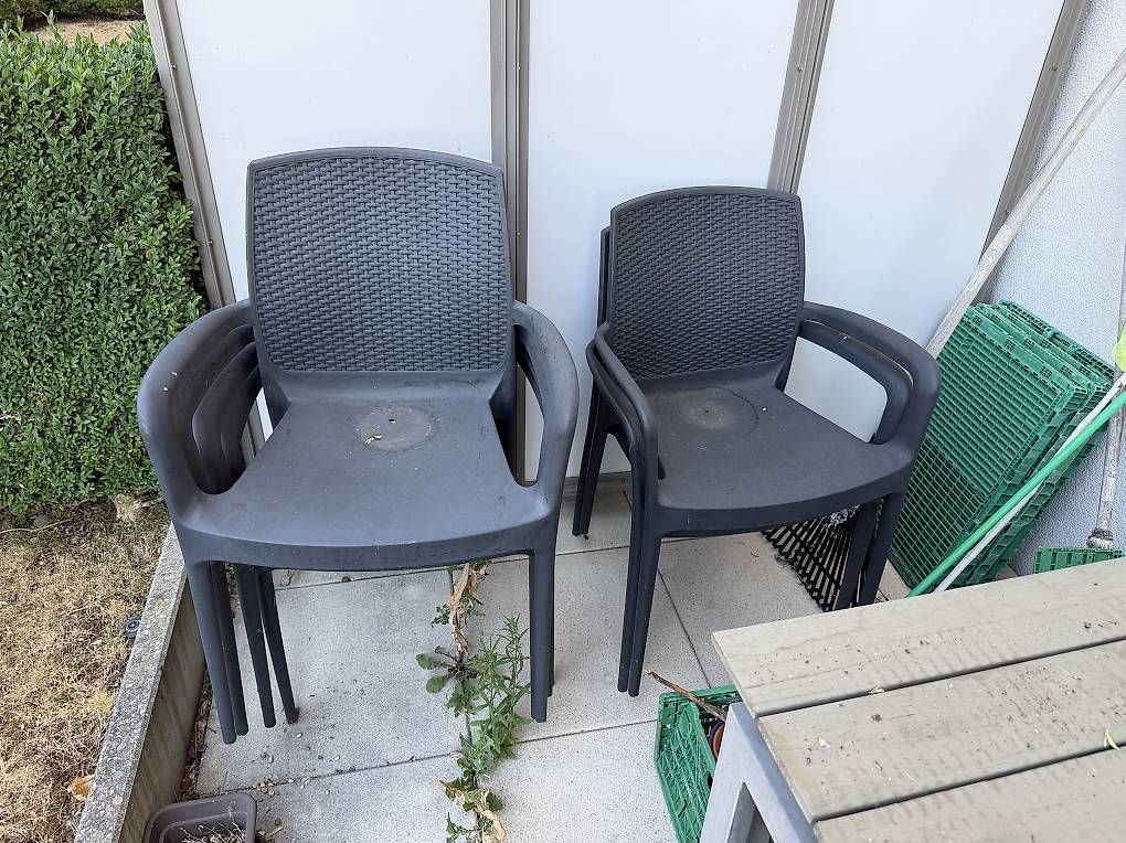 Set di tavolo e panche: Table et chaises de jardin – Usato da Aubonne venduto da rap_7kfl 1