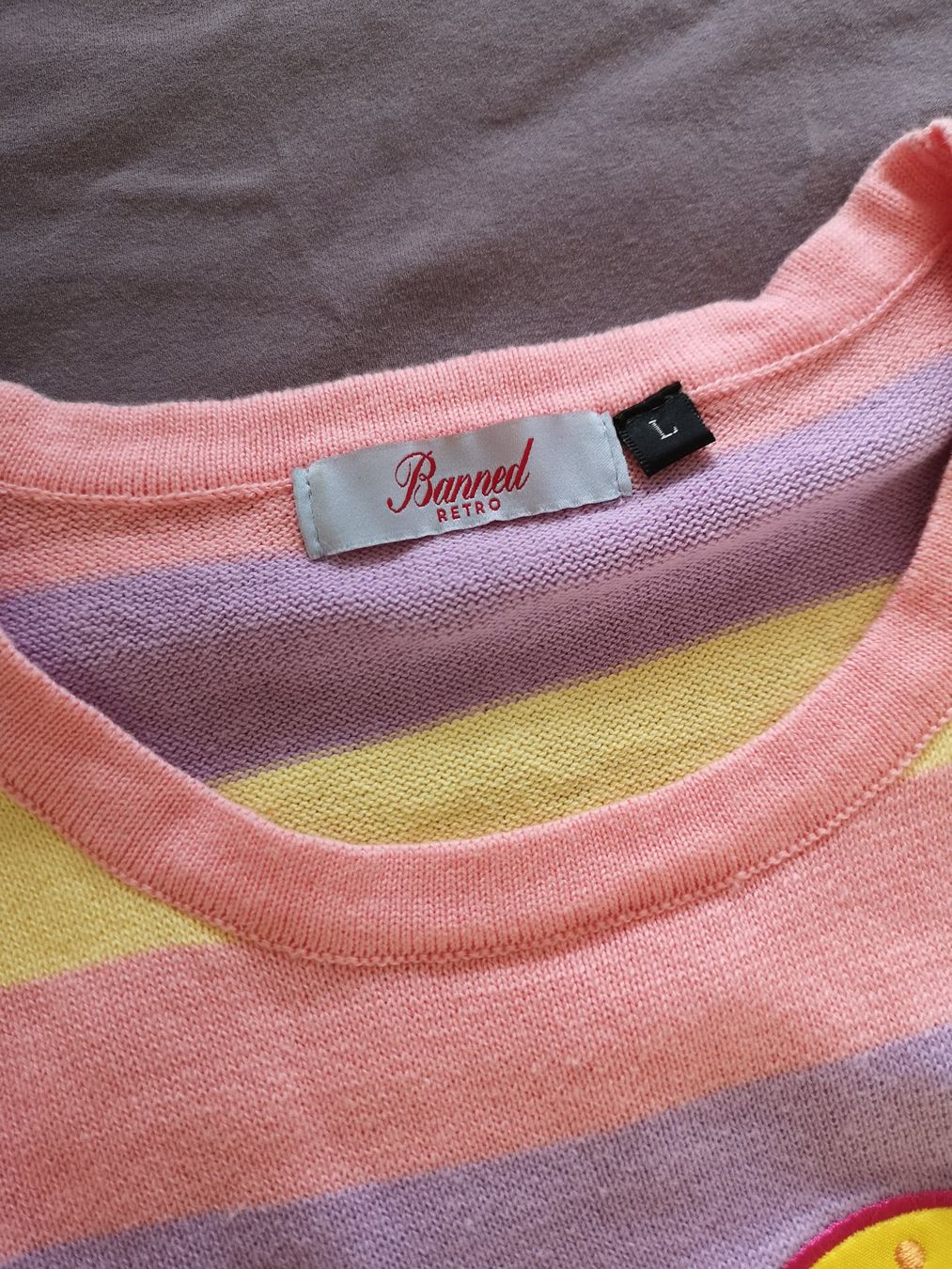 Pullover & Sweatshirts: Süßer Eiscreme-Pullover – Gebraucht aus Pfäffikon ZH von JingTunic 1