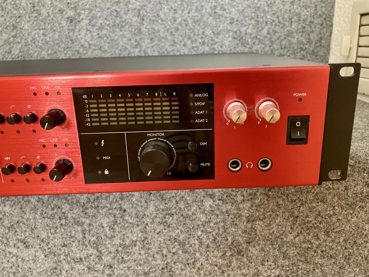 Focusrite Equipement studio: Focusrite Clarett 8Pre X Interface – D'occasion à Glattfelden par Pedals 4