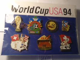 7  USA 94 Fussball WM Pins (U600)