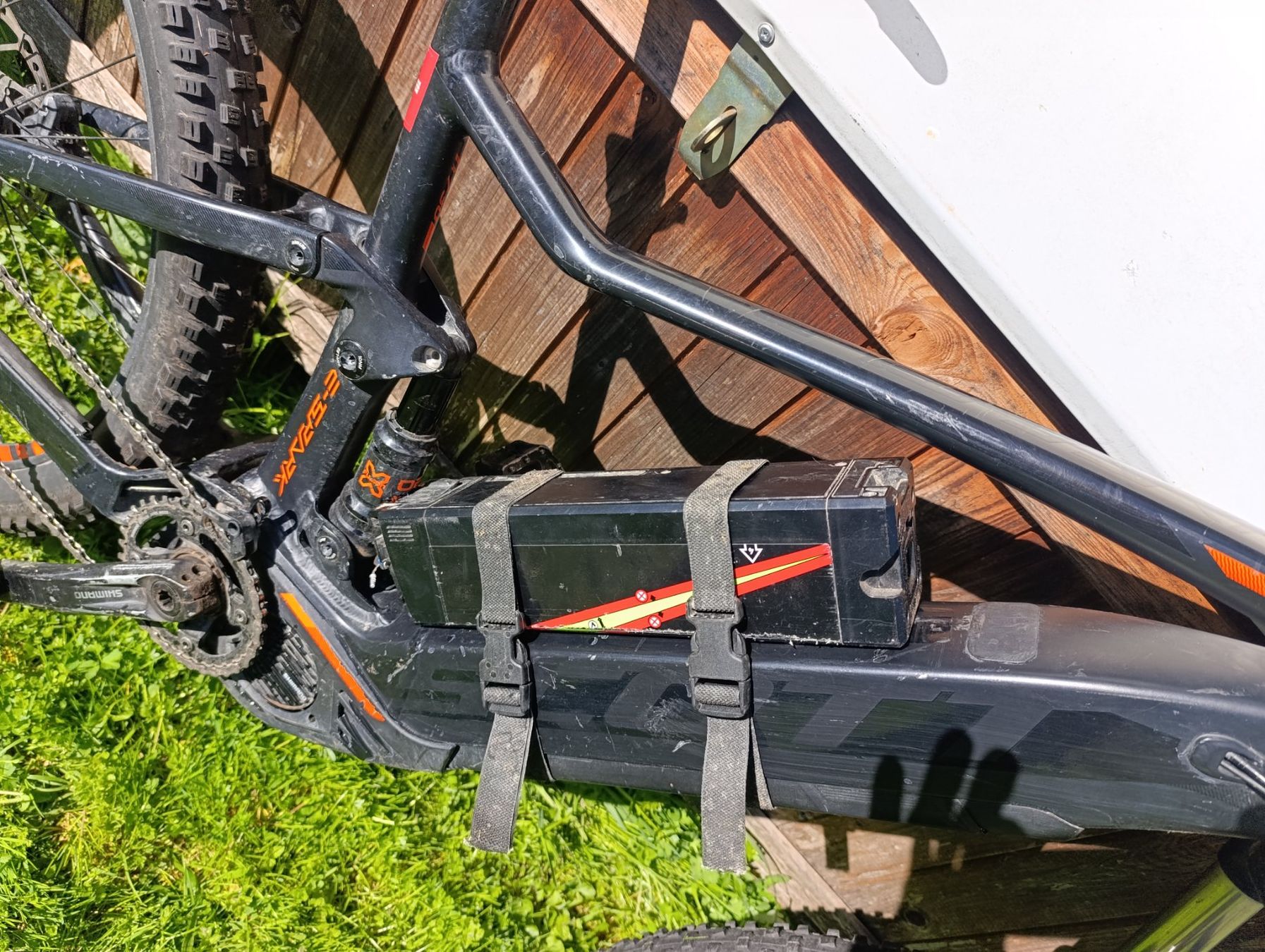 Scott Biciclette: VTT électrique Scott E-Spark, moteur changé et 2ème batterie – Usato da Dombresson venduto da poutchky 1