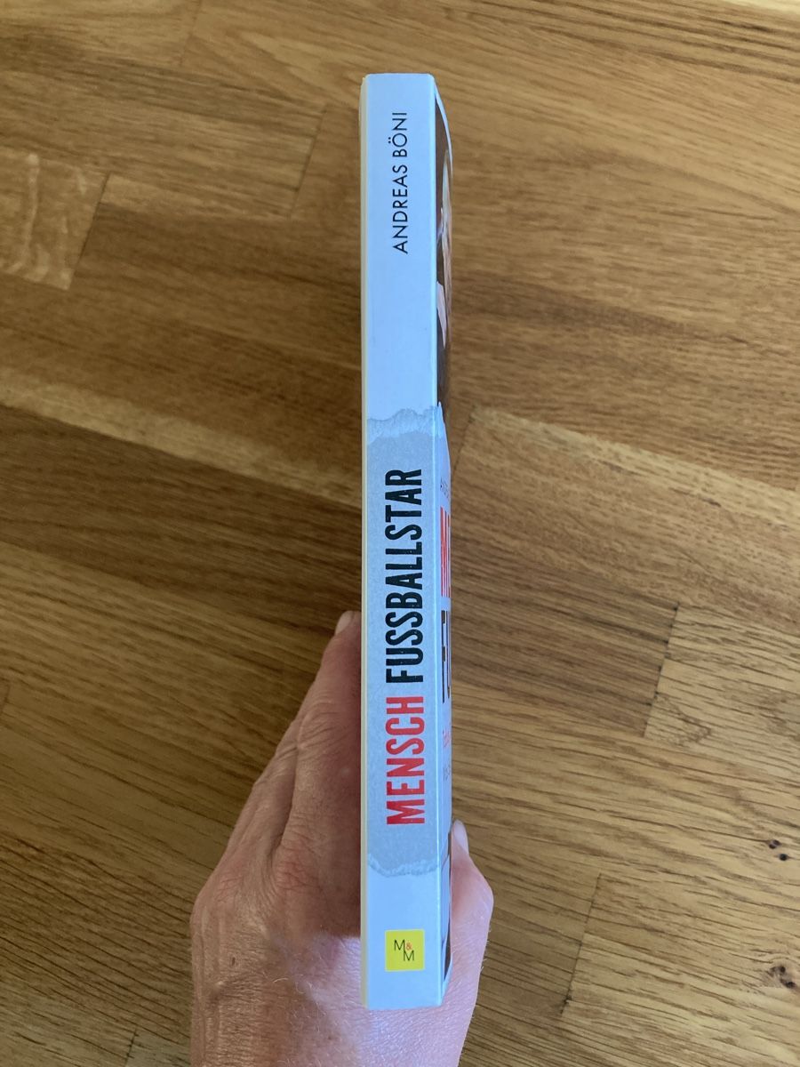 Libri: Mensch Fussballer – Nuovo (secondo la descrizione) da Oberentfelden venduto da Daffodil1 2