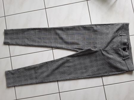 Neuw. Zara Hosen Gr. S