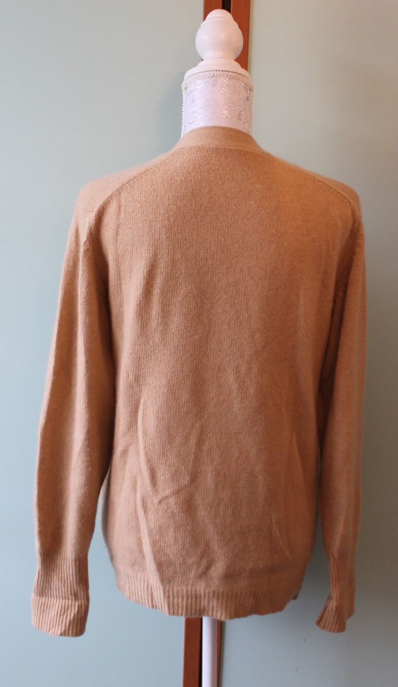 Jacken: Kaschmir-Strickjacke – Gebraucht aus Schaan von antikes_und_kurioses 3