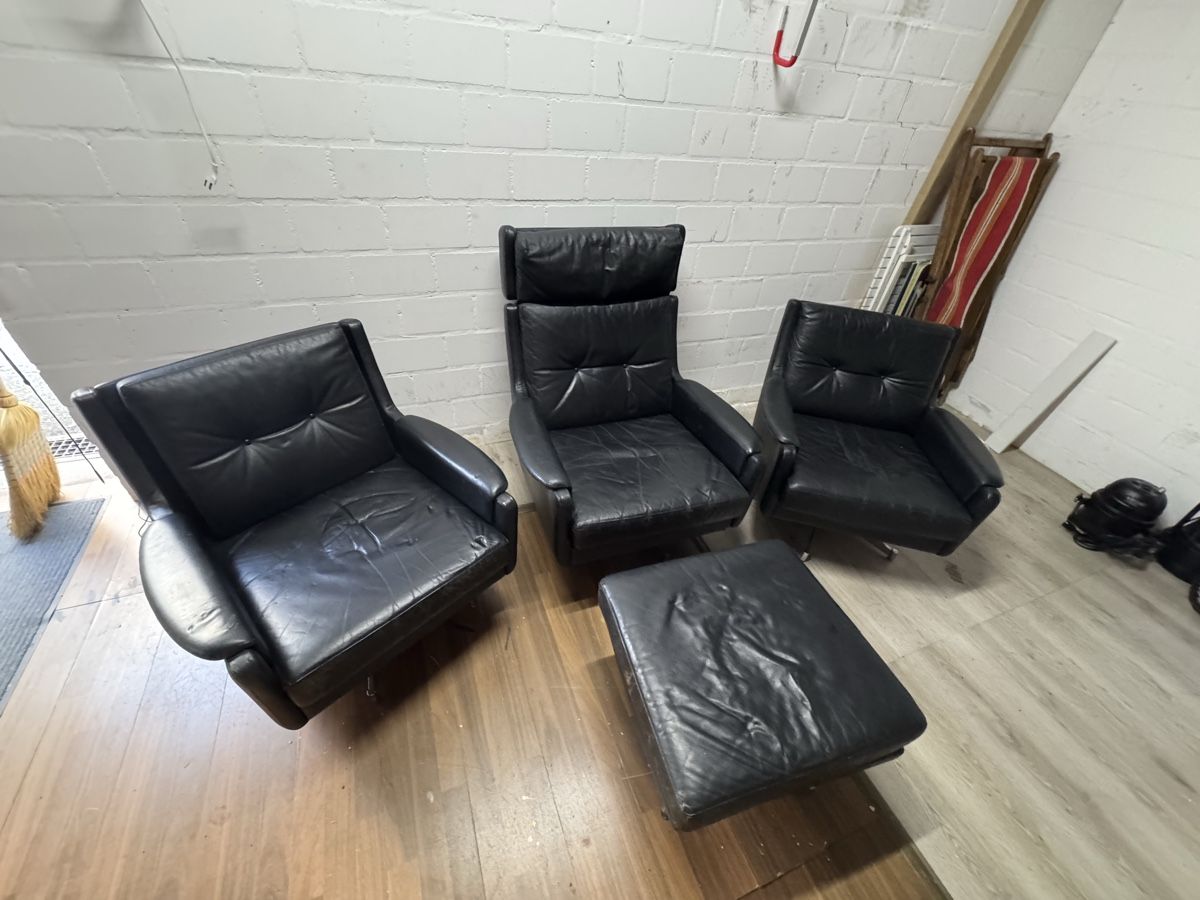 Poltrone: Vintage Ledersessel Set/Lot – Usato da Rickenbach SO venduto da Chrix_k