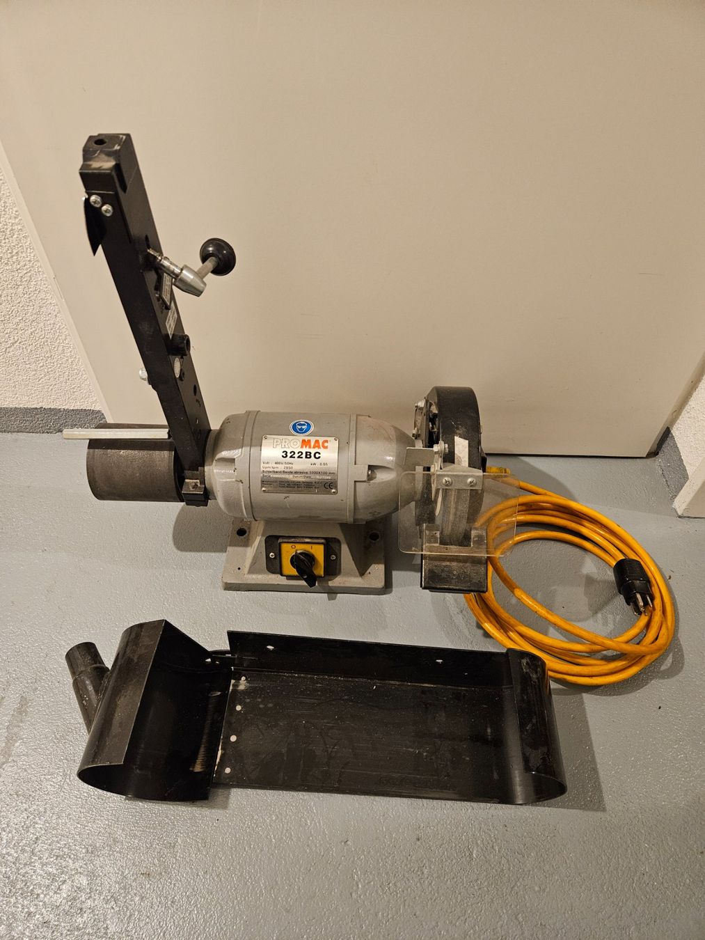 PROMAC 322 BC Bandschleifmaschine (Defekt) in Brunnen für CHF 51 – nur ...