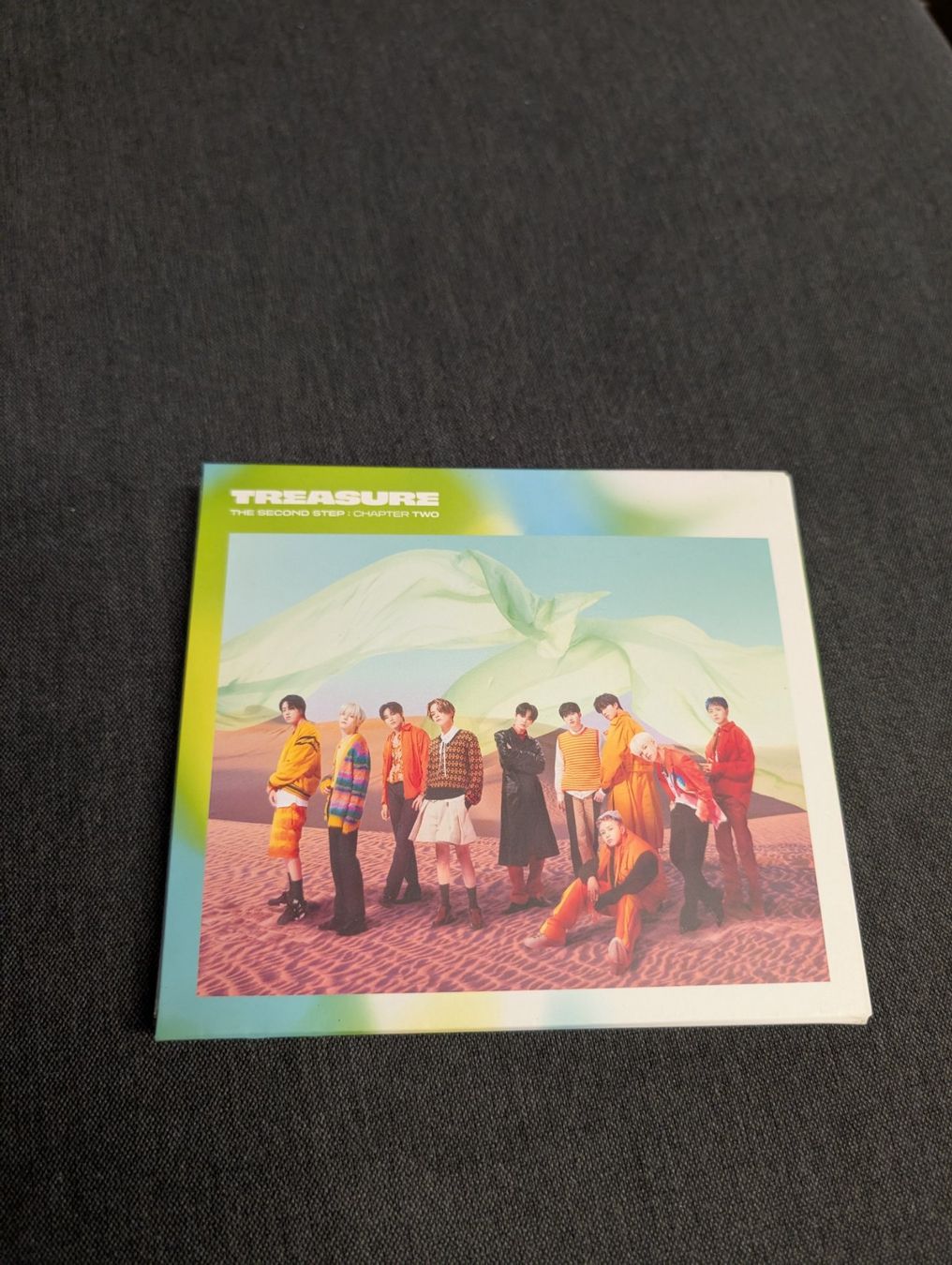 CD: Treasure the second step: Chapter 2 album – Usato da Giubiasco venduto da Ticinerd