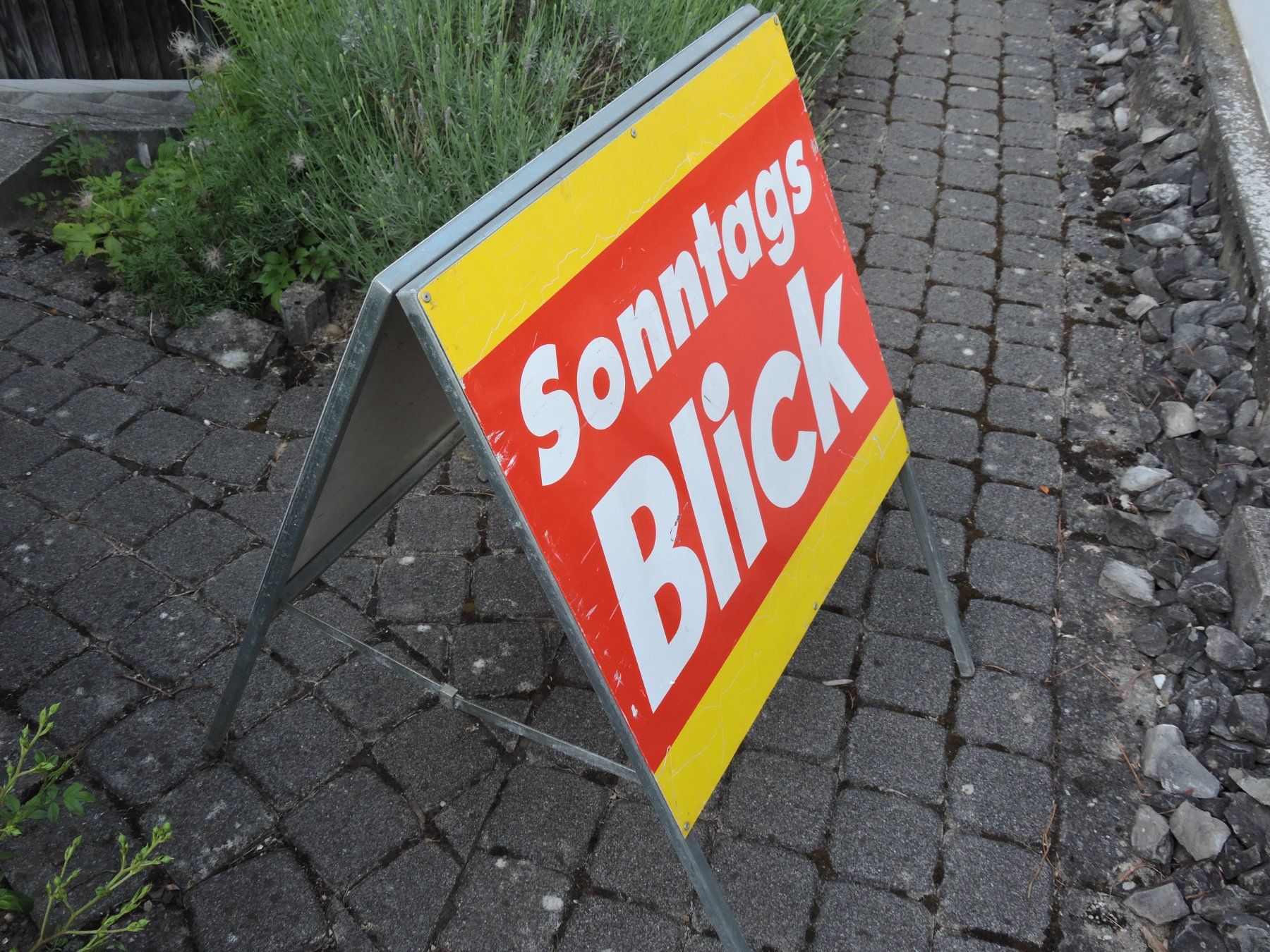 Insegne: Werbung Sonntags Blick Sonntagsblick Werbeplakat – Usato da Burgdorf venduto da rosashop54 2