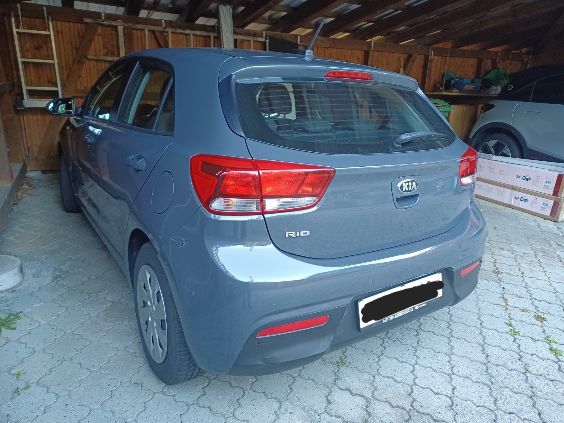 Kia Autos: KIA RIO, Limousine – Gebraucht aus Emmetten von romy.jonas 2