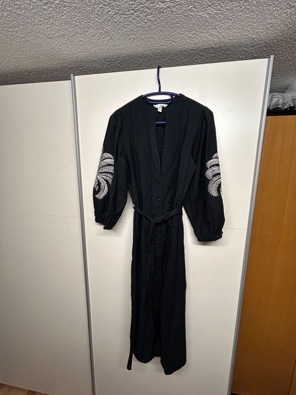 Vestiti: H+M Kleid Gr.XS ab 5 .-Fr – Usato da Birsfelden venduto da Pearl10