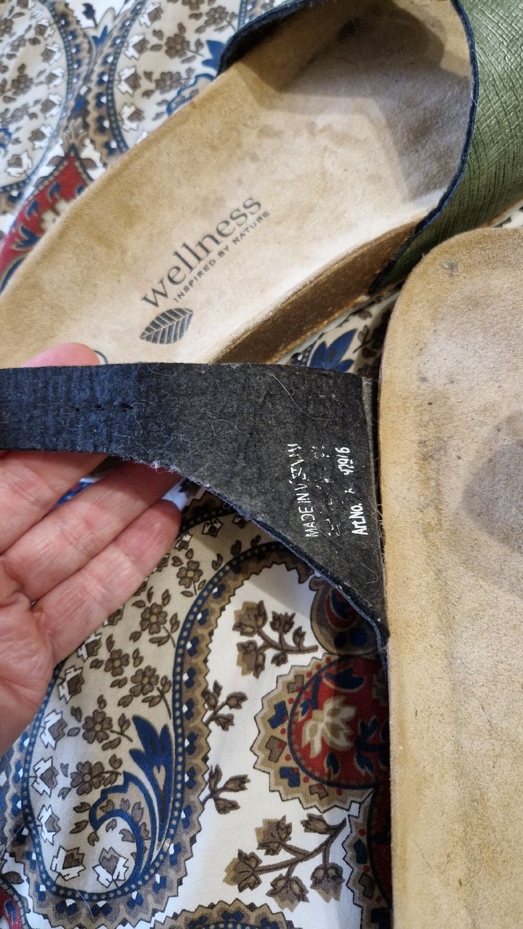 Scarpe da donna: Olivgrüne Wellness-Pantoletten – Usato da Oberengstringen venduto da Sheera7 9