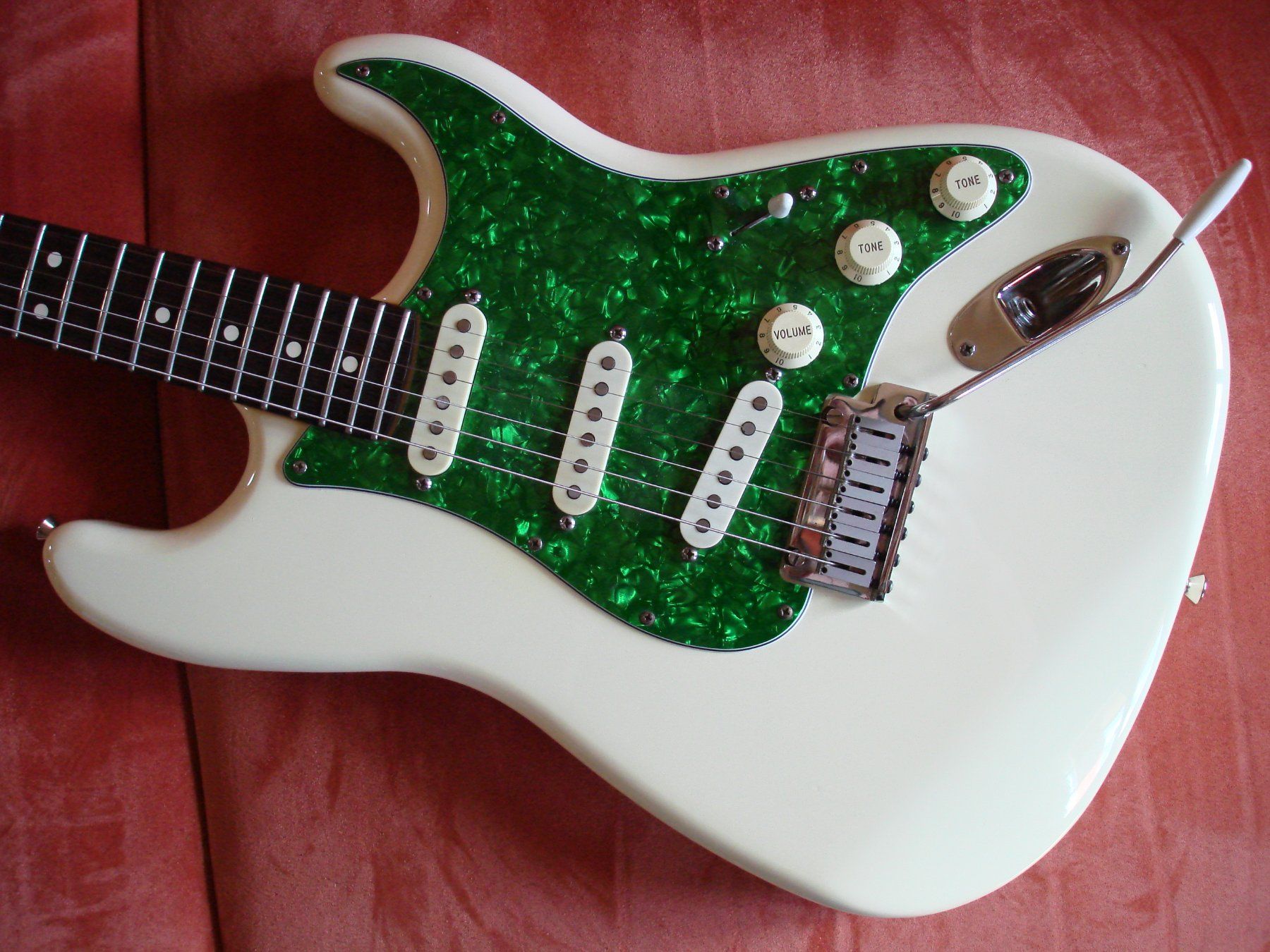 Fender Strumenti musicali: Fender American Standard Olympic white, 1988 – Usato da Allenwinden venduto da Coboy 1
