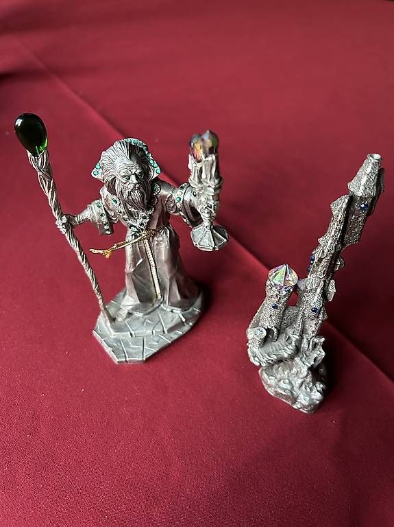 Statuette: Figuren Zauberer und Schloss – Usato da Basel venduto da rit_l8k7