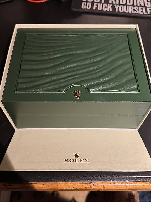 Rolex Scatole porta orologi: Full Set Cofanetto Originale ROLEX – Nuovo e nell'imballaggio originale da Cadempino venduto da bru_h28g 1