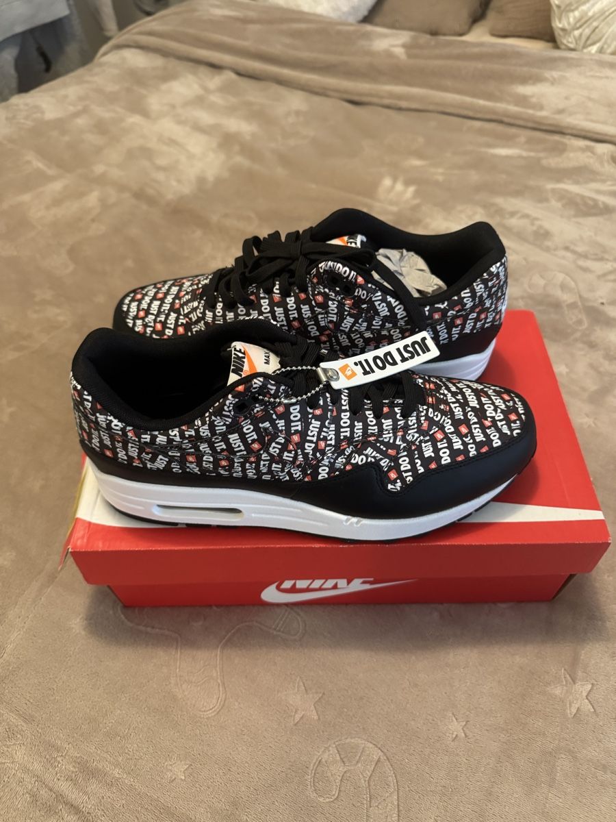 Nike Scarpe da uomo: Nike air Max 1 premium Just do it 42eu – Nuovo e nell'imballaggio originale da Carouge GE venduto da Brown66