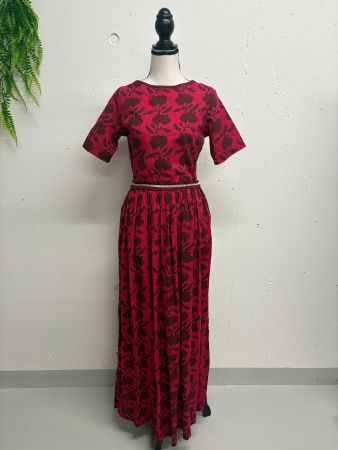 Neues Kleid Comic Cow rot mit Blumenmuster S Maxikleid