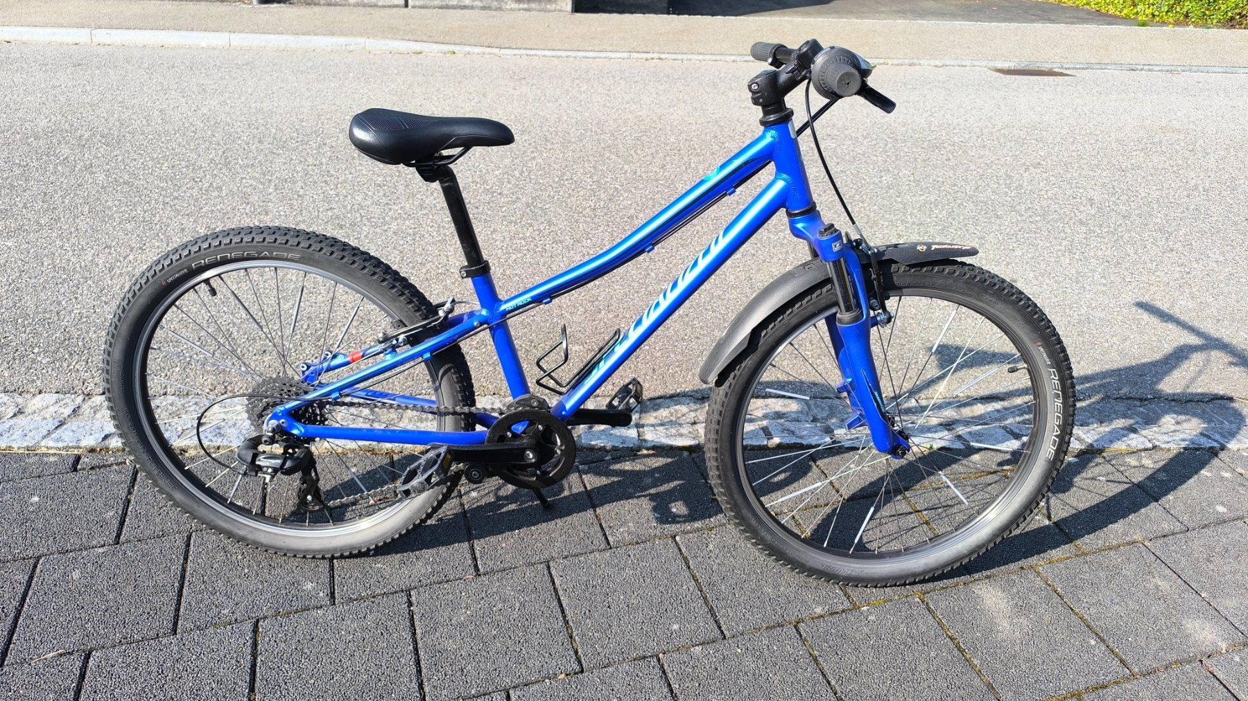 Specialized Velos: Specialiced Hotrock 24 Kindervelo – Gebraucht aus Ennetbaden von Sesch7
