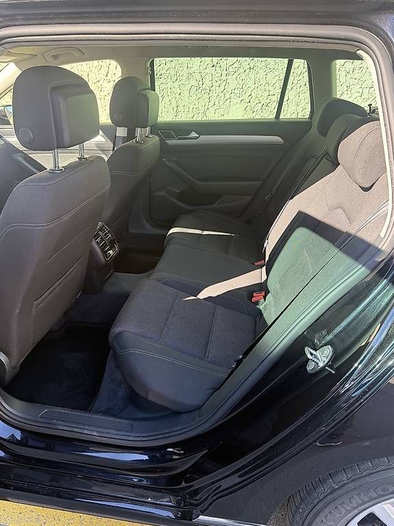 VW Automobili: Passat Variant 2.0 TDI BMT R-Line DSG – Usato da Altstätten SG venduto da HERRDERDINGE1 5