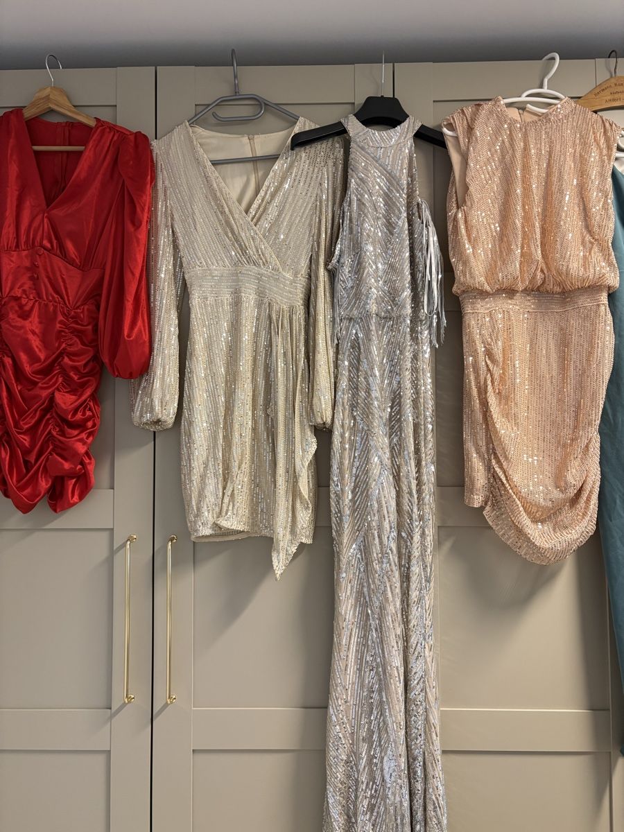 Vestiti: Abend und Freizeitkleider – Nuovo (secondo la descrizione) da Luzern venduto da cha_q2g7 1