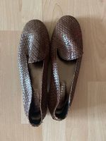 Geflochtene Damenschuhe braun