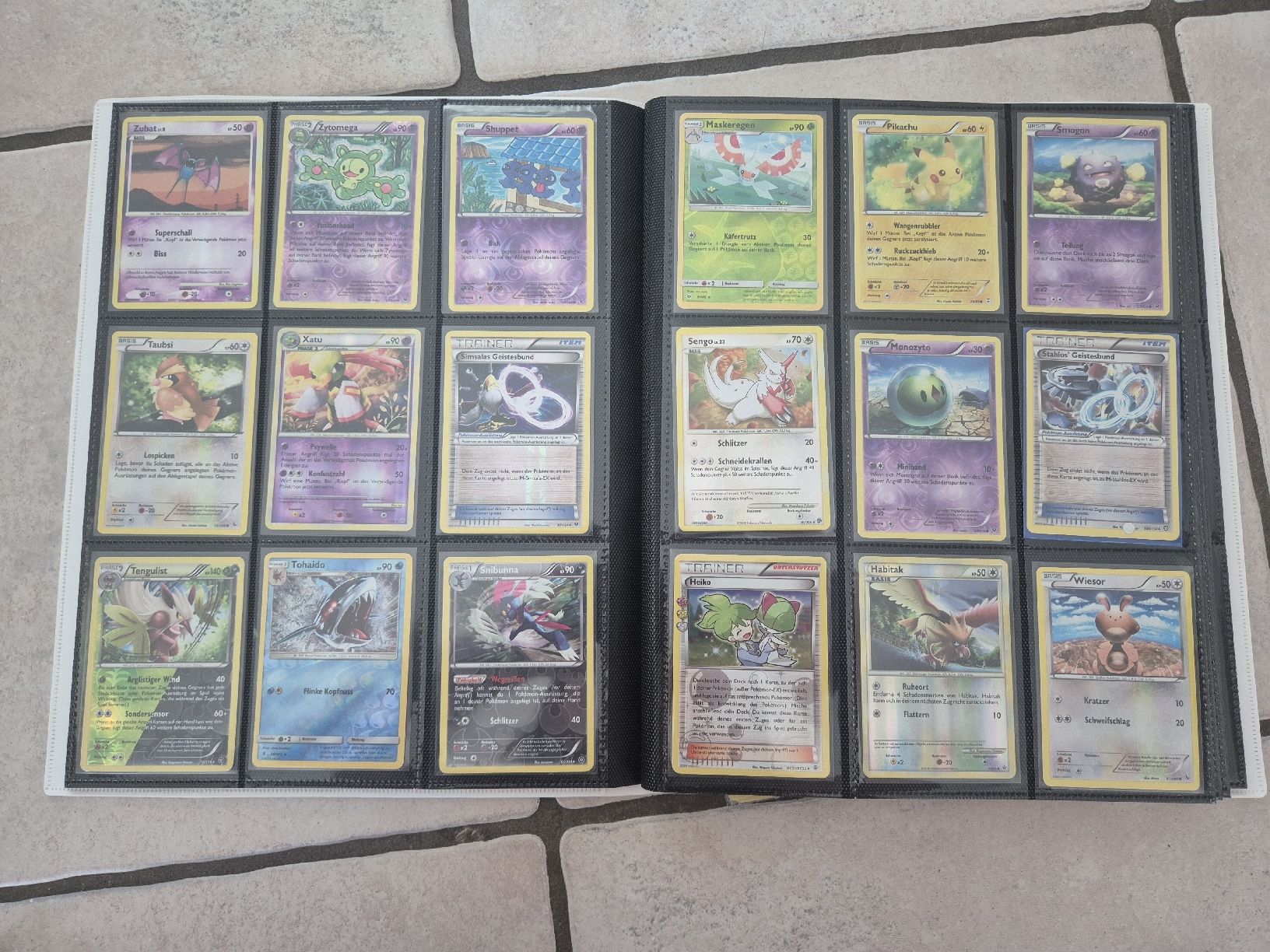 Pokémon Cartes à collectionner: Pokemonbinder mit älteren Reverse Holos und Holos  – D'occasion à Oberrieden par ste_gsf8 2