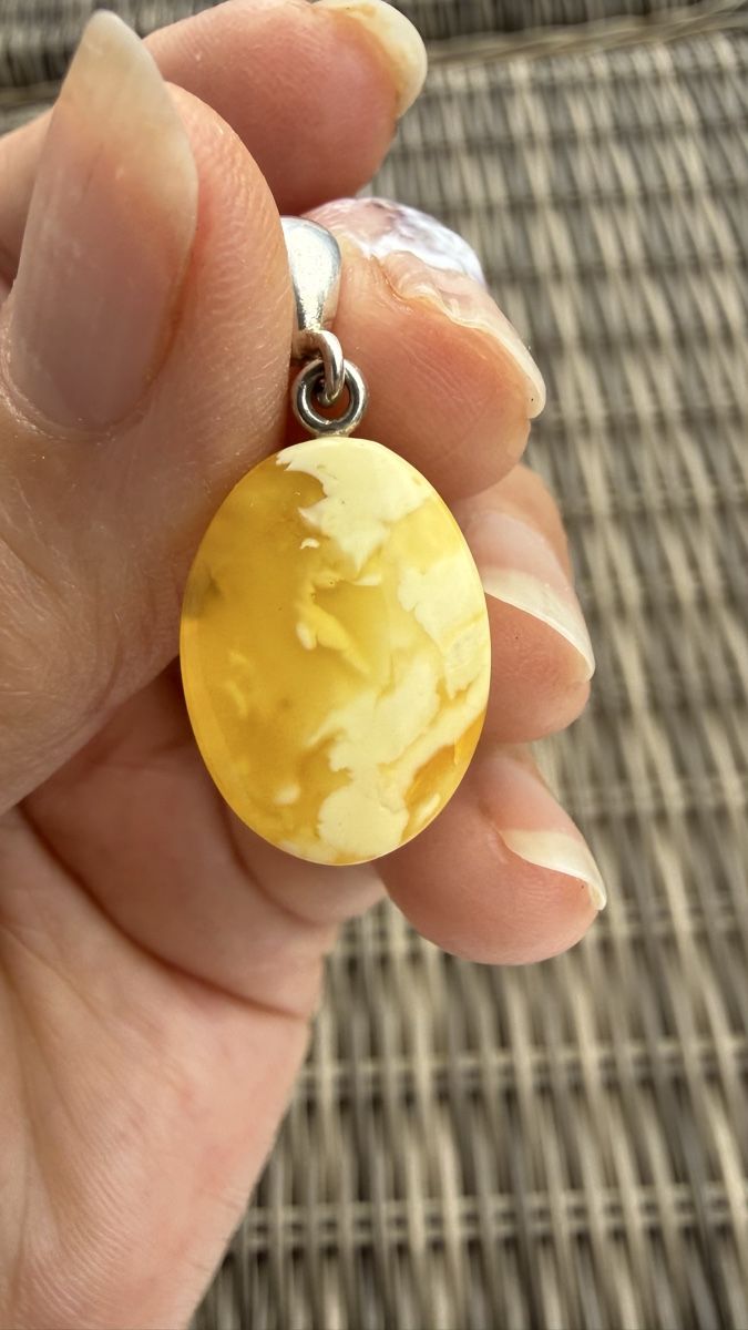 Pendentifs: Milchiger-Bernsteinanhänger, Silberöse – Neuf avec emballage d'origine à Ebikon par elischka 1