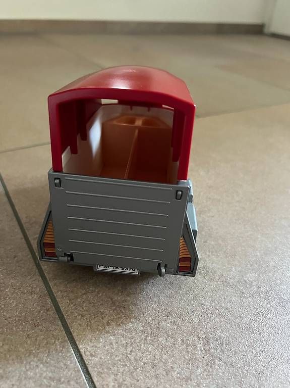 Giocattoli: Playmobil Porsche mit Pferdeanhänger – Usato da Sirnach venduto da andreasbr74 3