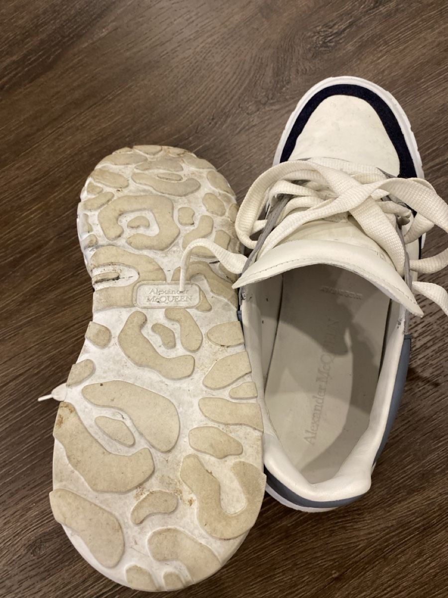 Alexander Mcqueen Herrenschuhe: Alexander McQueen Sneaker Gr. 39 1/2 weiss/blau – Gebraucht aus Itingen von Monschi5 5
