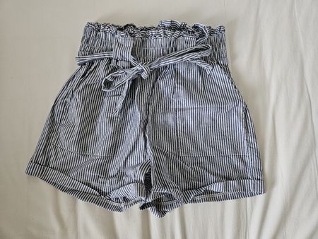Gestreifte Shorts, kurze Hosen, neuwertig, Grösse S