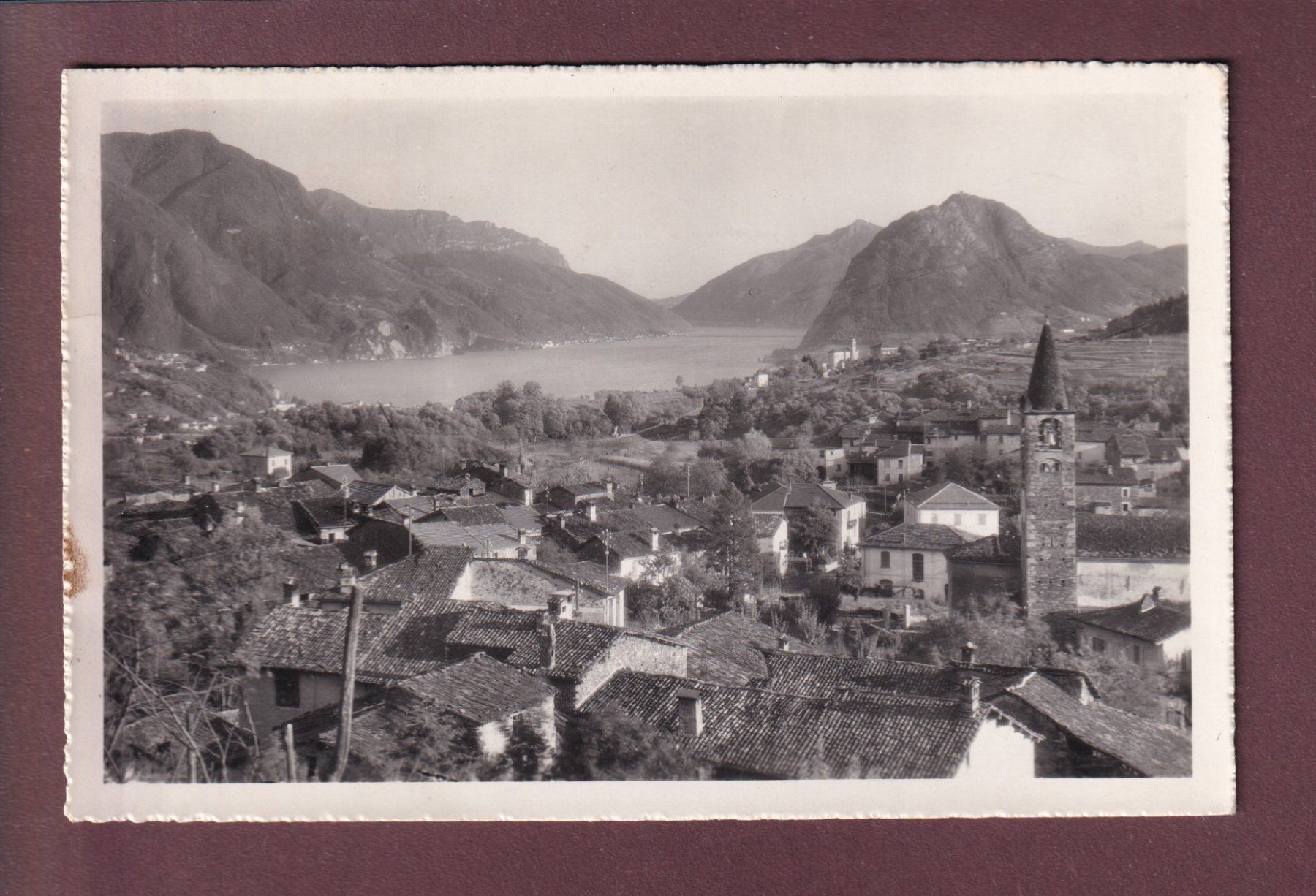 Cartoline postali: Saluti di COMANO - 1948 – Usato da Pully venduto da nicecards