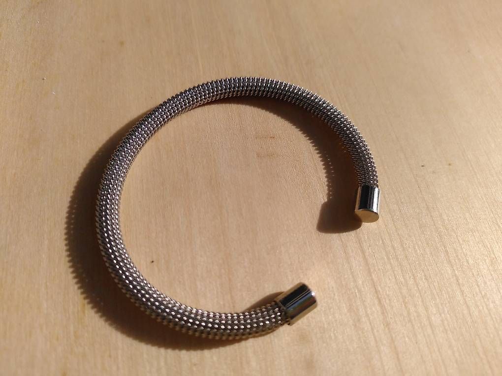 Bracciali & Braccialetti: Bracciale in acciaio bianco – Usato da Sessa venduto da uza_x5jm 2