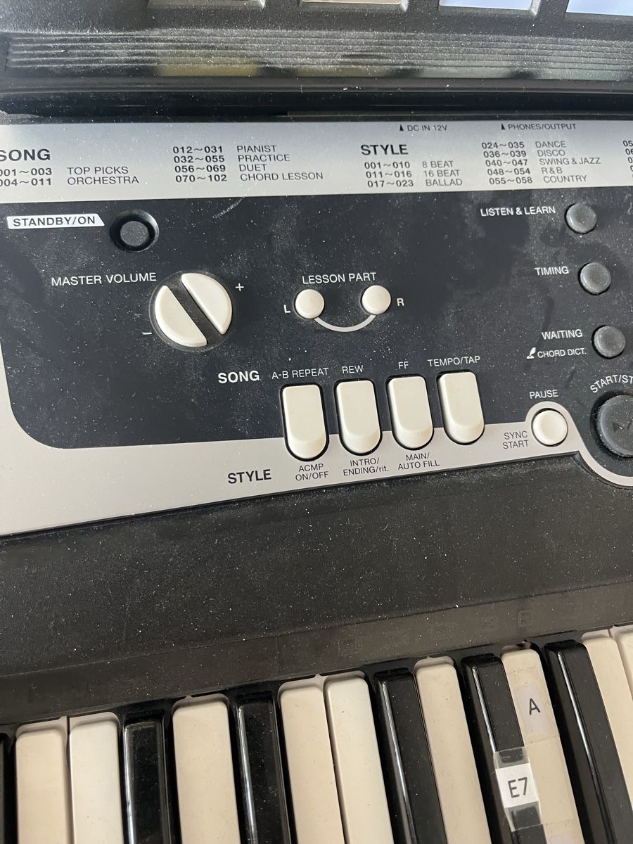 Strumenti musicali: E klavier – Usato da Meggen venduto da tas_tsm8 2
