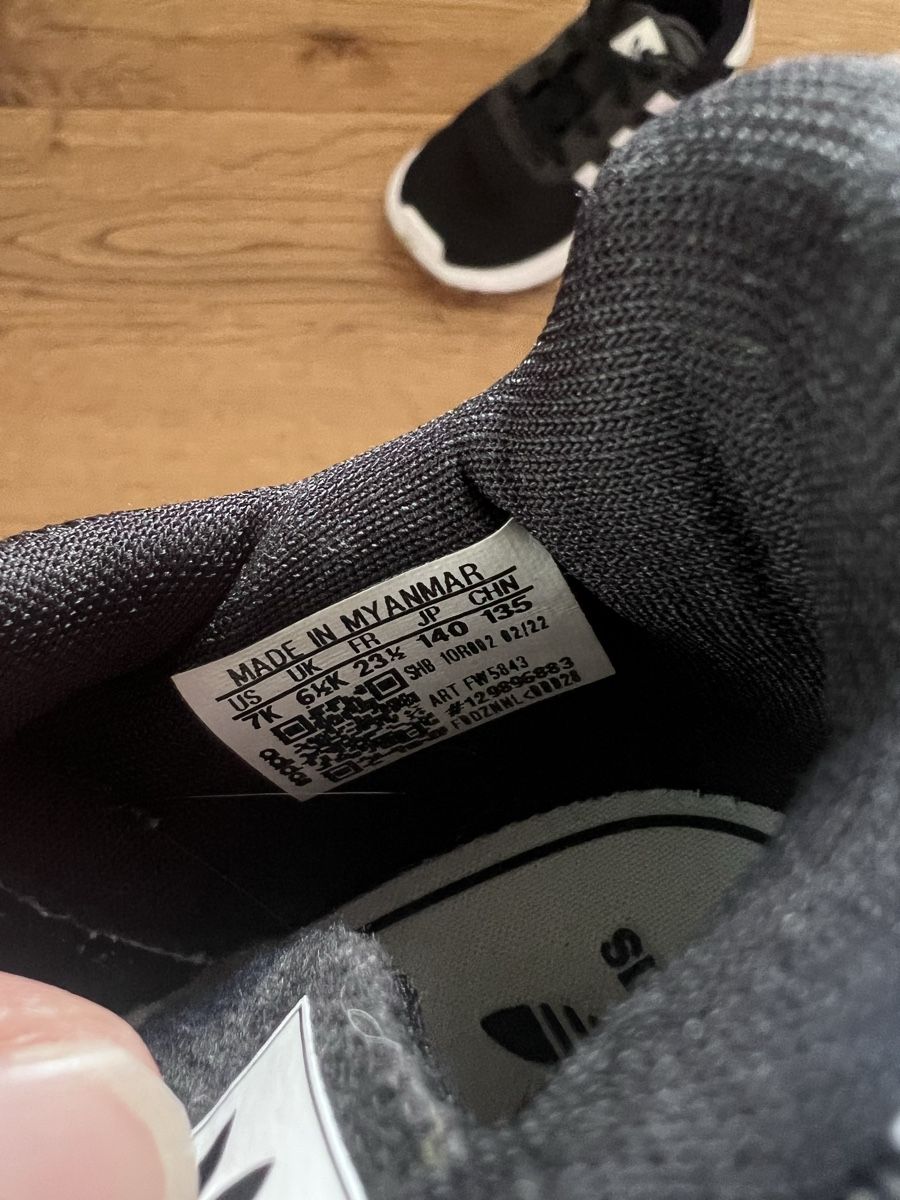 Adidas Scarpe da uomo: Adidas Sneaker Gr. 23 – Usato da Breitenbach venduto da Saskia.Betschart 1