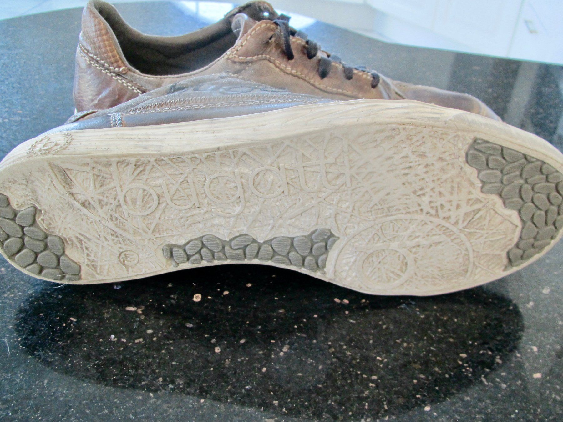 Bugatti Scarpe da uomo: CHAUSSURES BUGATTI  42   N' 37 – Usato da Murten venduto da Selliot 7