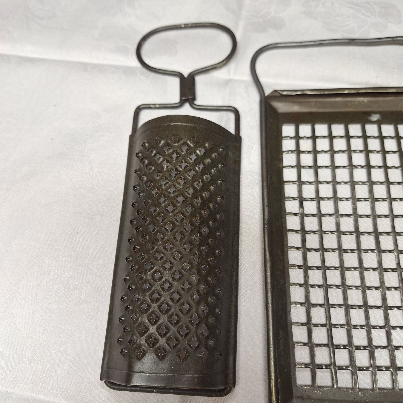 Elettrodomestici da cucina: Versand möglich! 3 verschiedene, antike Siebe – Usato da Winterthur venduto da Goldpipau 3