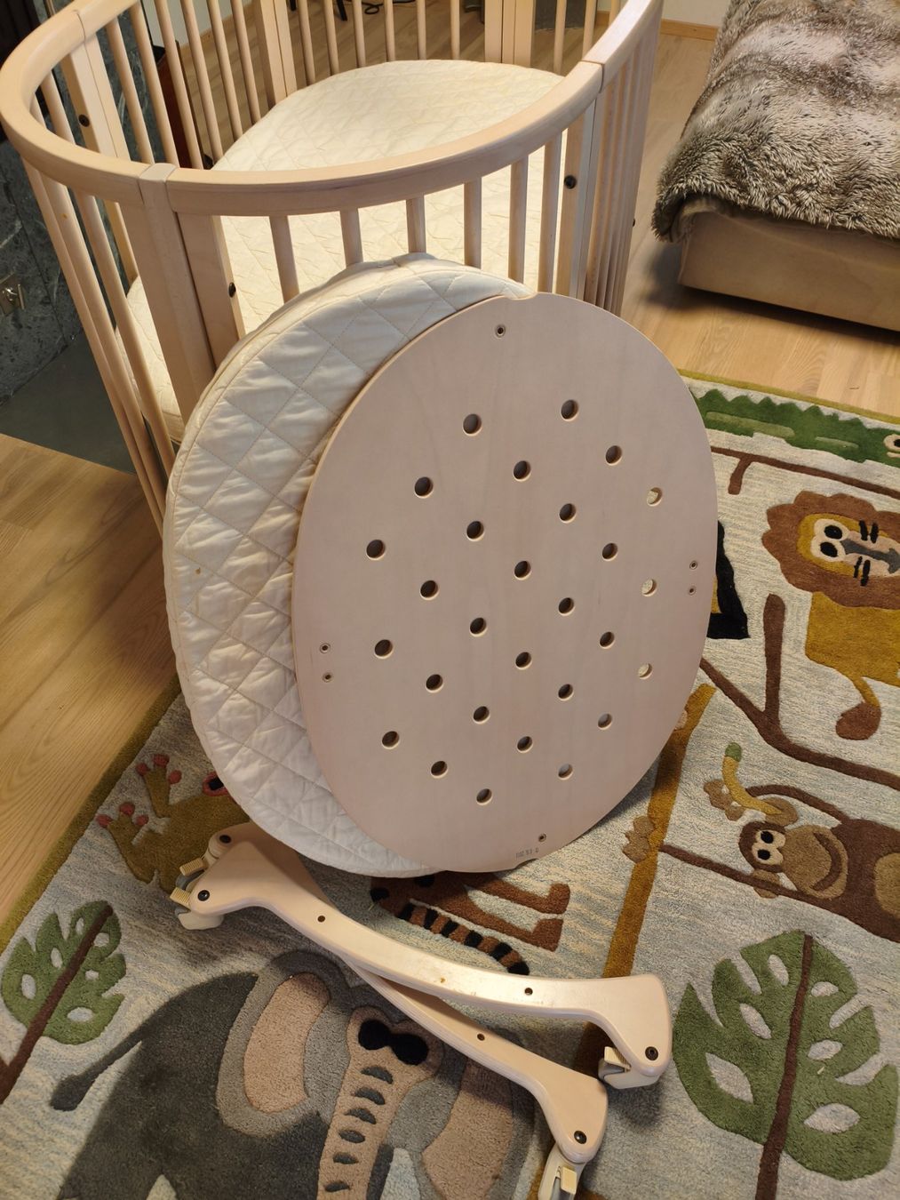 Stokke Betten: Stokke Kinderbett Oval mini / midi – Gebraucht aus Reiden von Rameyer 1