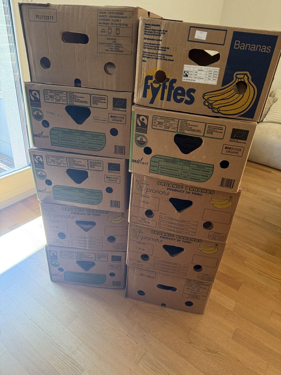 Cartons: 20 Bananenkartons – D'occasion à Zürich par sas_dly9
