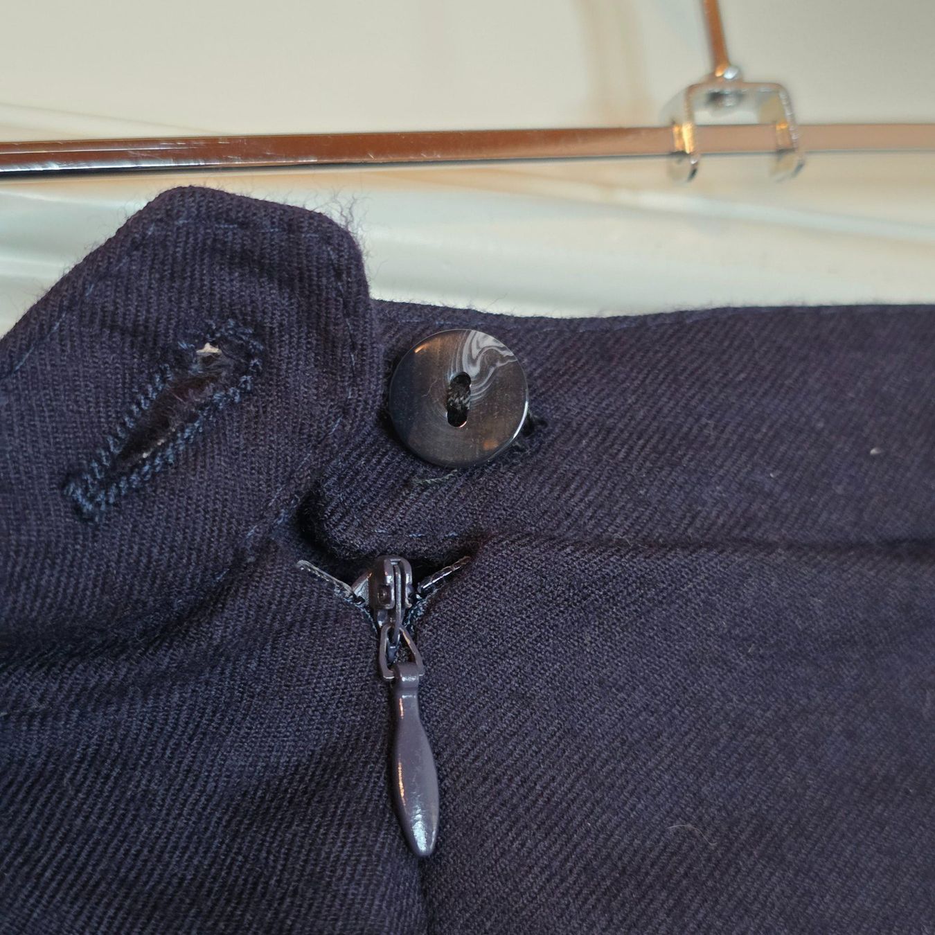 Röcke: Vintage Midirock Marineblau Gr. 48 – Gebraucht aus Wald ZH von CapLux 5