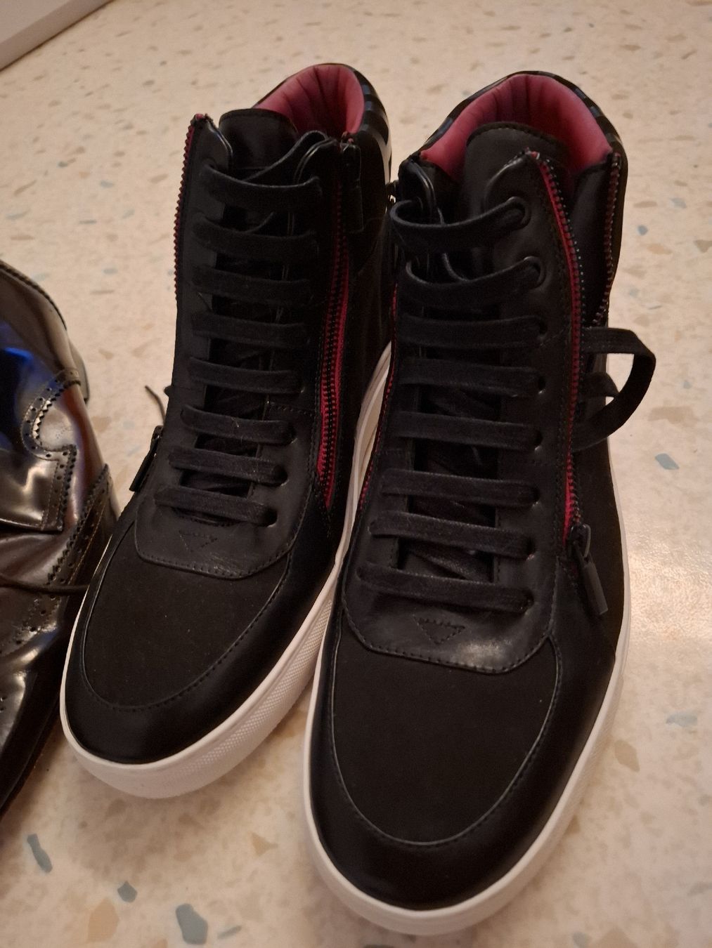 Scarpe da uomo: Schuhe Paket Herren Grösse 45 diverse Modelle  – Usato da Schaffhausen venduto da DPJ88 3