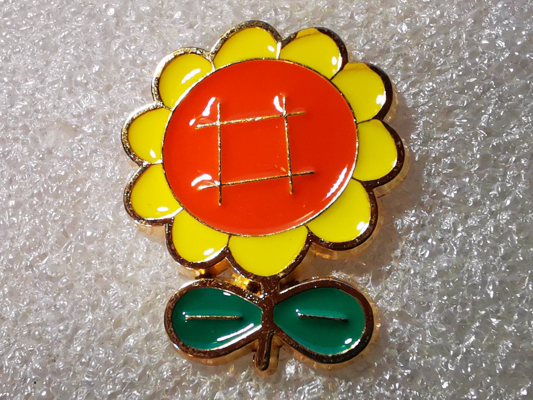 Placchette & Badge: Ansteckpin 28: Blume – Usato da Oppligen venduto da Pin-Fall-Shop