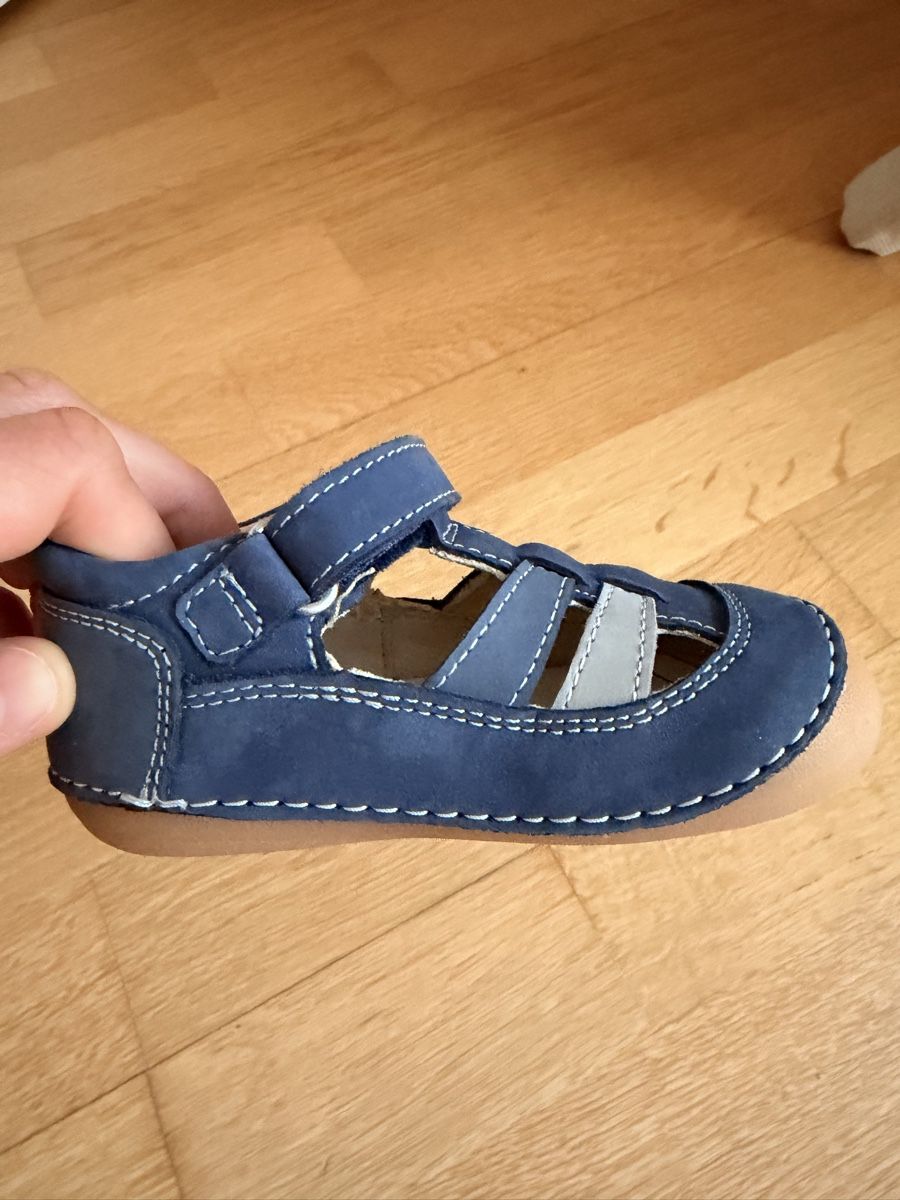 Kickers Scarpe per ragazzi: Kickers sandales enfant  – Nuovo e nell'imballaggio originale da Matran venduto da mar_2g5z