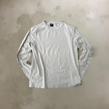 BOSS Herren Langarmshirt – Off-White mit Logo-Print an den Ä