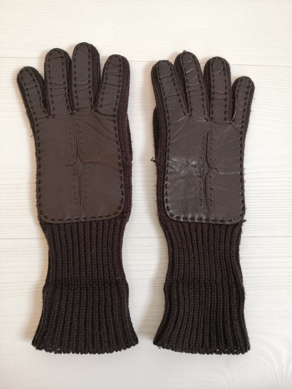 Guanti & manicotti: 🤩STRICK-HANDSCHUHE MIT LEDER BRAUN – Usato da Olten venduto da Naja-Twins-Twins 2