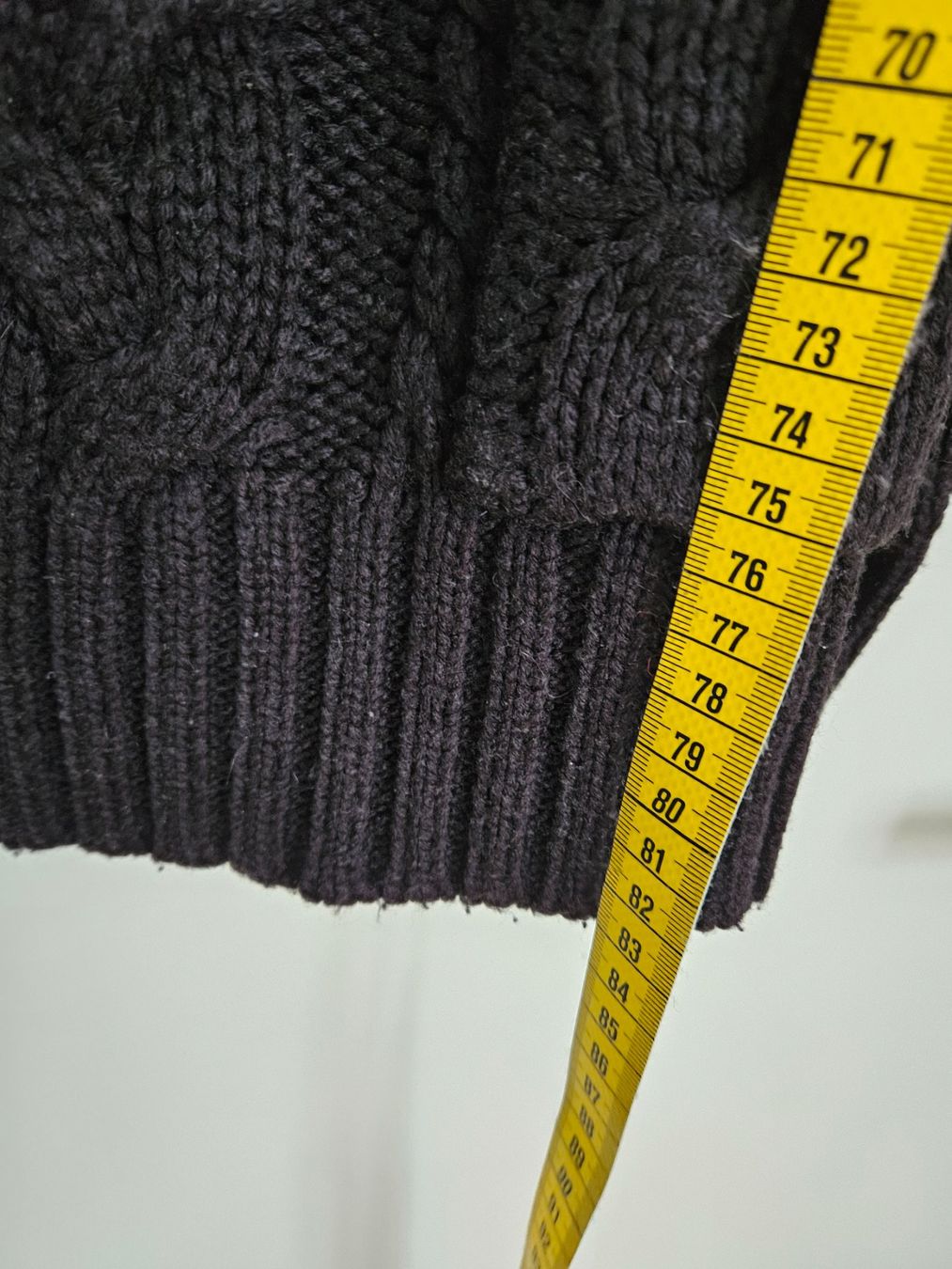 Pulls & Sweat-shirts: Strickpulli schwarz mit Rollkragen – D'occasion à Schaffhausen par sabrina915 3