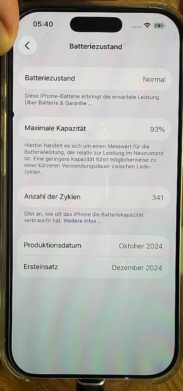 Telefoni cellulari / Smartphones: iPhone 16 Pro 256GB Weiss – Usato da Stein am Rhein venduto da Etzweiler 4