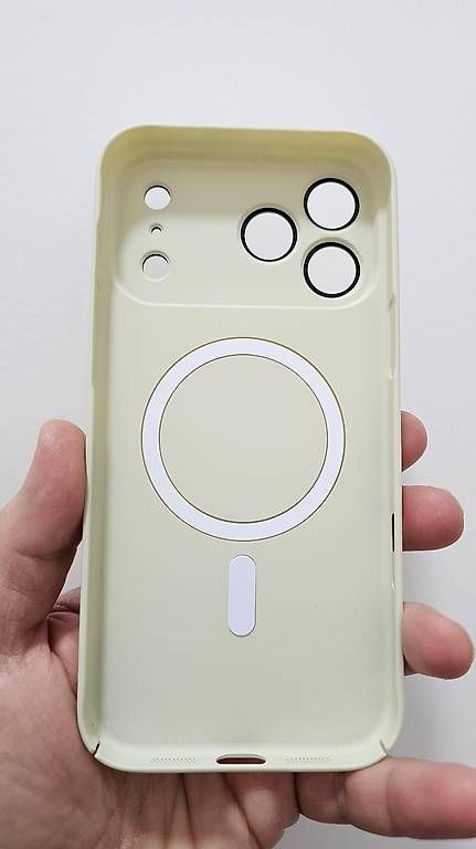 Covers & Schutzfolien: Coque pour iPhone 17 Pro Max – Neu und originalverpackt aus Martigny von IB_Store 1