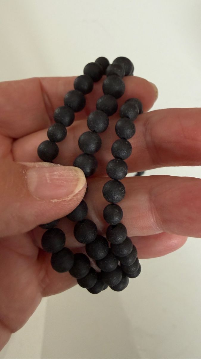 Catenine: Schwarze Bernsteinkette aus 3 Strängen, 48 cm – Nuovo e nell'imballaggio originale da Ebikon venduto da Leonidas2 4