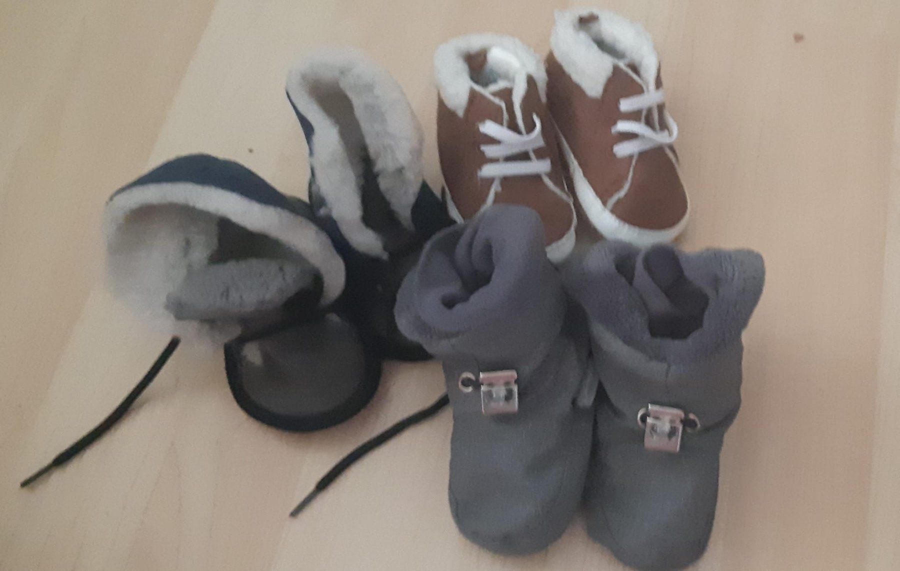 Schuhe für Jungen: Babyschuhe, Gr. 19-20, 3 stk. – Gebraucht aus sachseln von soficool
