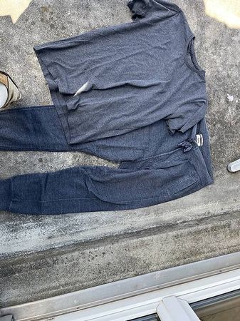 Trainerhose & T-Shirt