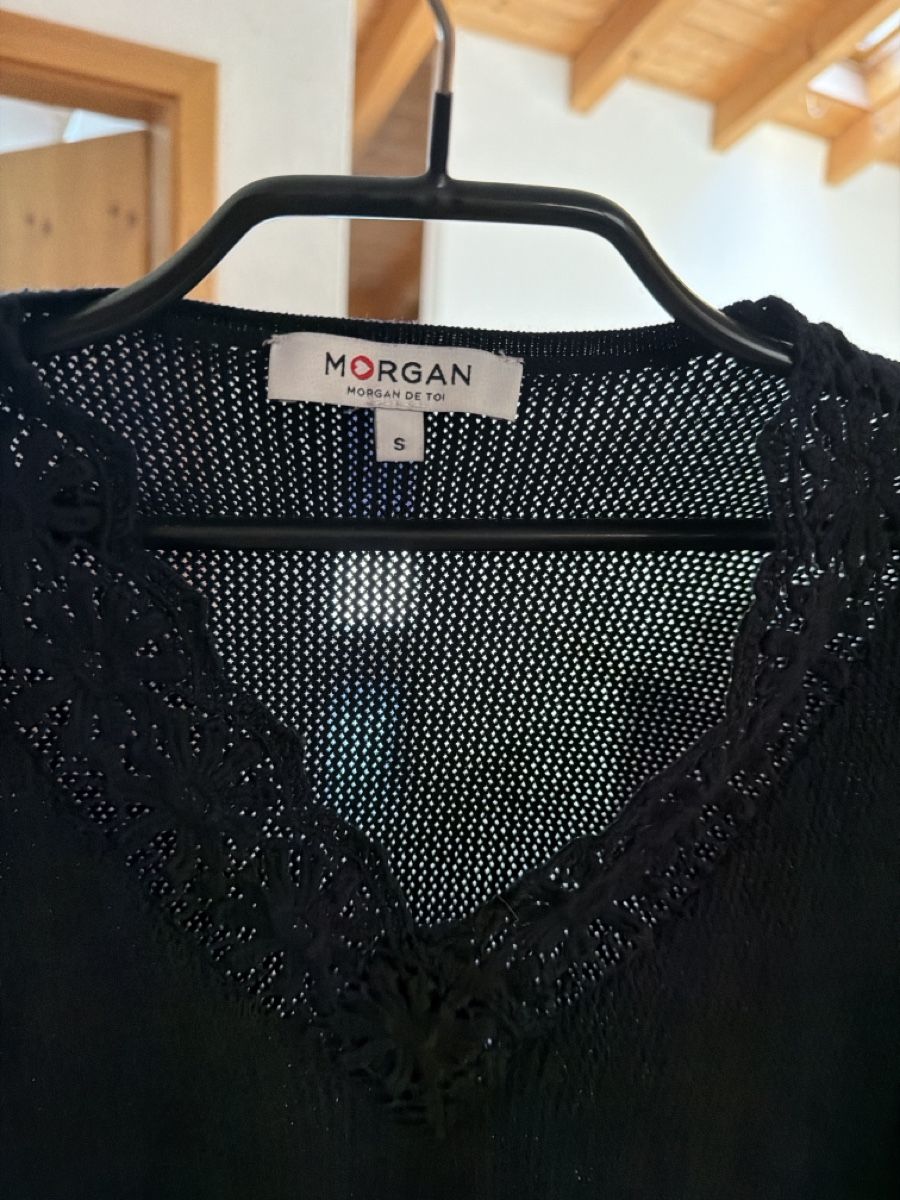 Morgan Maglioni & Felpe: Morgan Damen sommerPullover schwarz Grösse S mit Spitze – Usato da Wangs venduto da Haselika 2